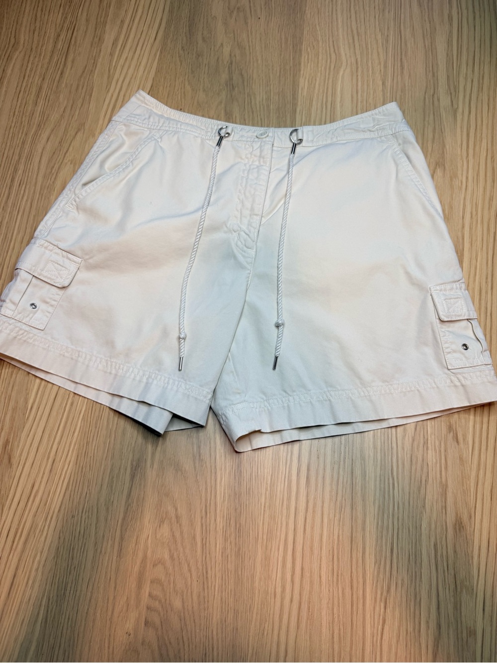 TALBOTS High Rise 100% Cotton Coastal Cargo Cream Beige Women’s Shorts Size 6 - Picture 15 of 15